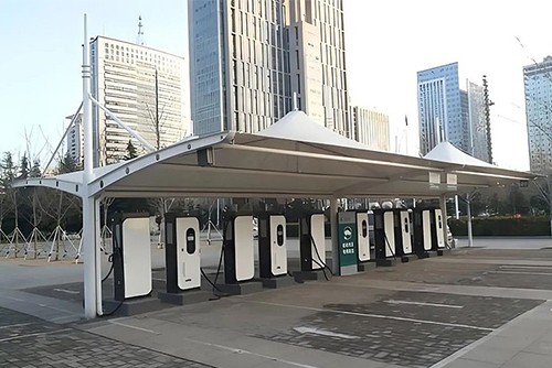 三部門開展電動汽車充電設施網(wǎng)絡拓展行動 兩區(qū)三中心為重點
